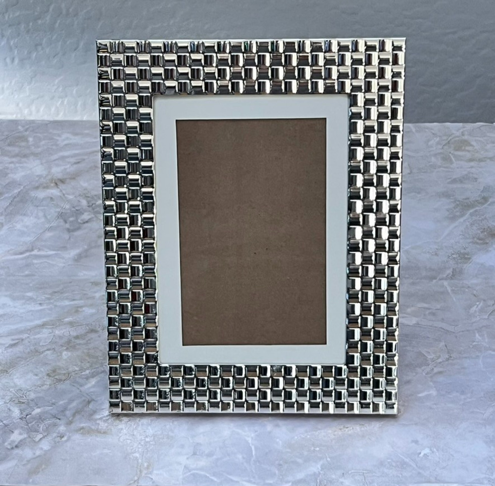 Philip Whitney Ltd Silver Plated Picture Frame for 6.5 x 8.5" Photos Textured